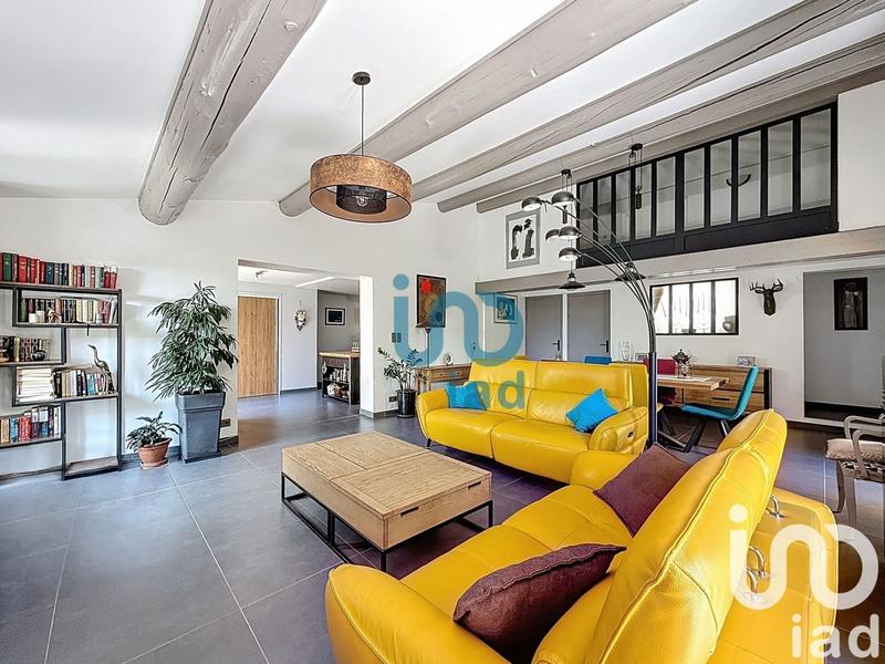 Maison - 272 m² - 10 pièces