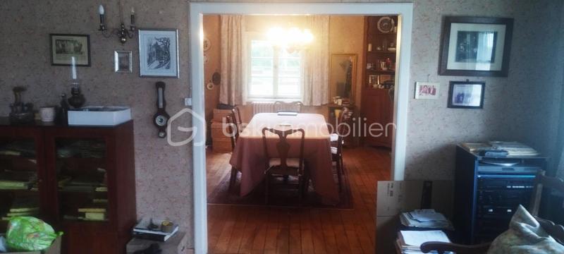 Maison - 220 m² - 6 pièces