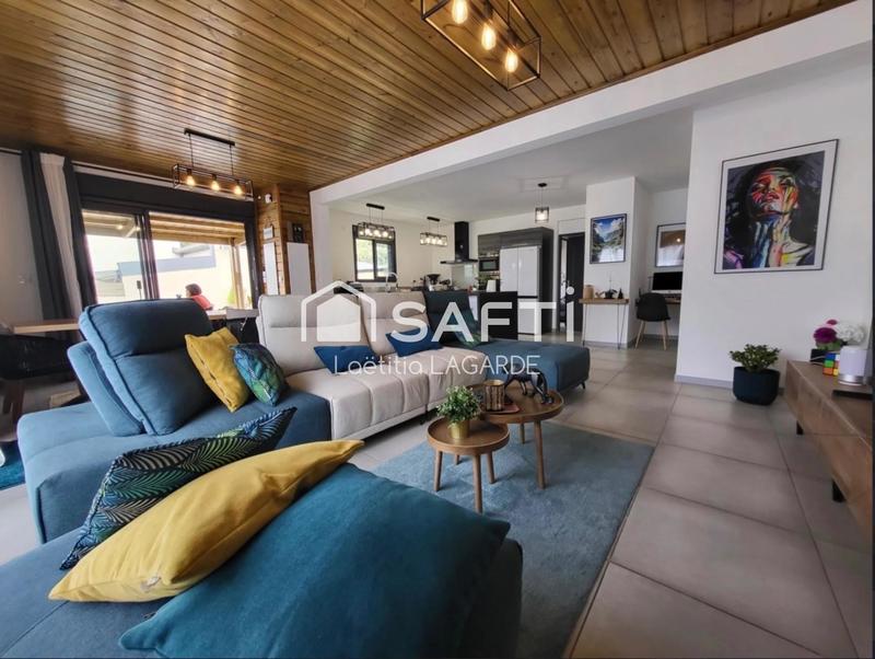 Villa - 195 m² - 5 pièces