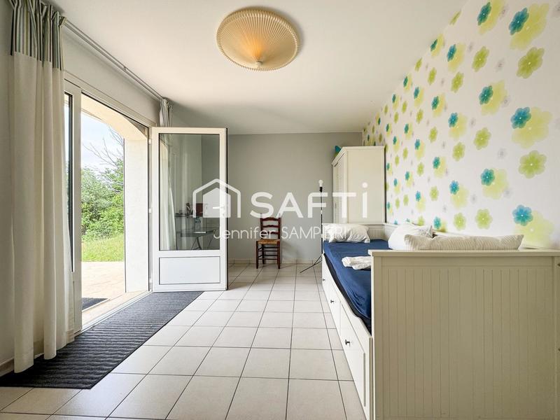 Villa - 208 m² - 8 pièces