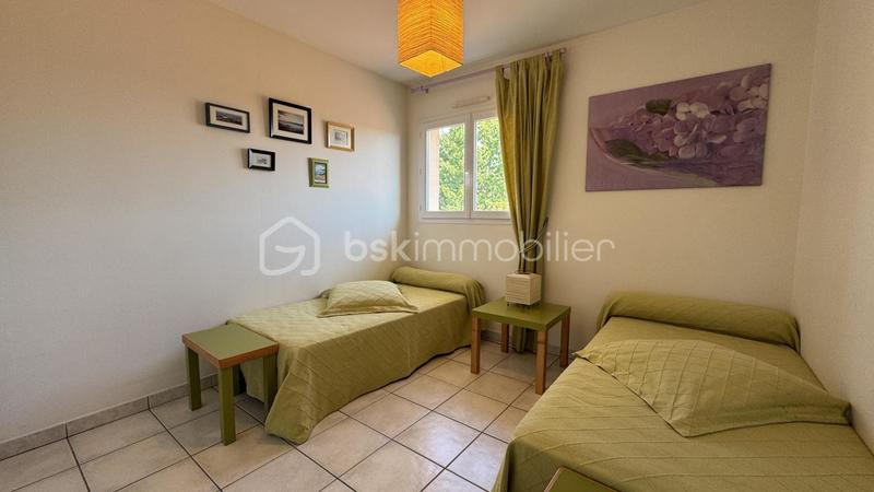 Villa - 181 m² - 8 pièces