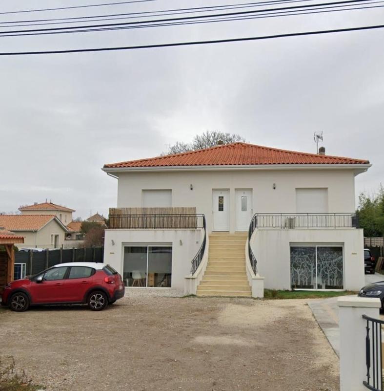Local commercial - 72 m² - 5 pièces