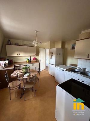 Appartement - 86 m² - 5 pièces