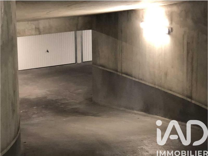 Parking - 12 m²