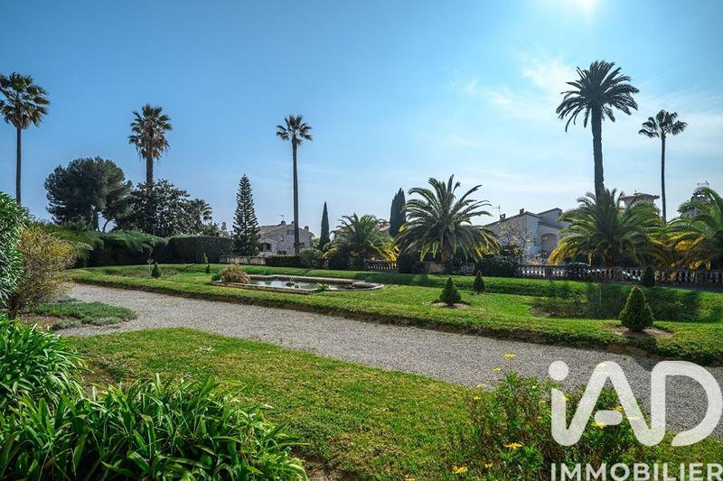 Appartement - 143 m² - 5 pièces