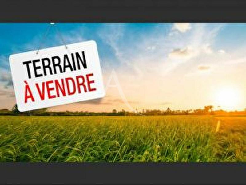 Terrain constructible - 1 985 m²