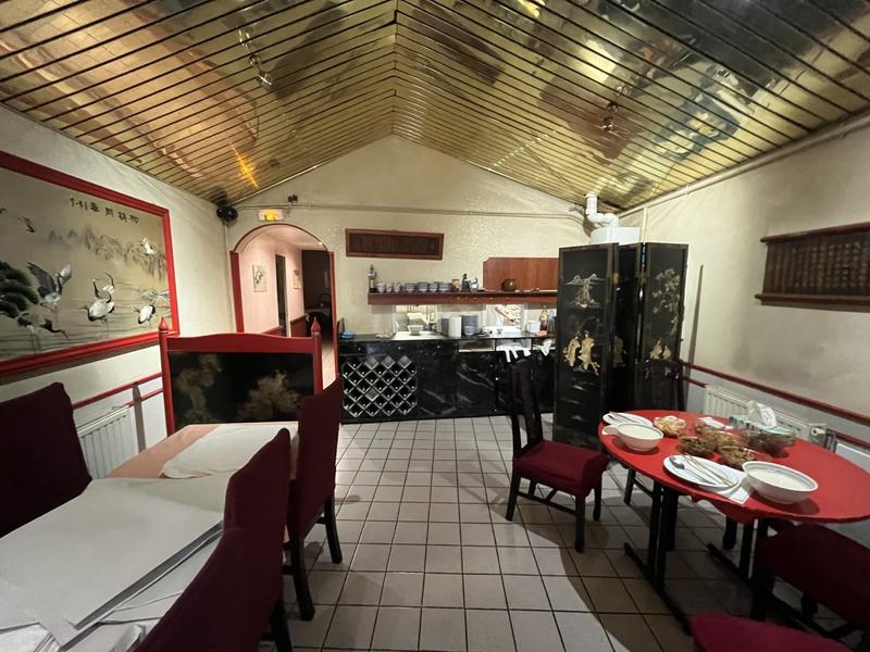 Local commercial - 142 m² - 3 pièces