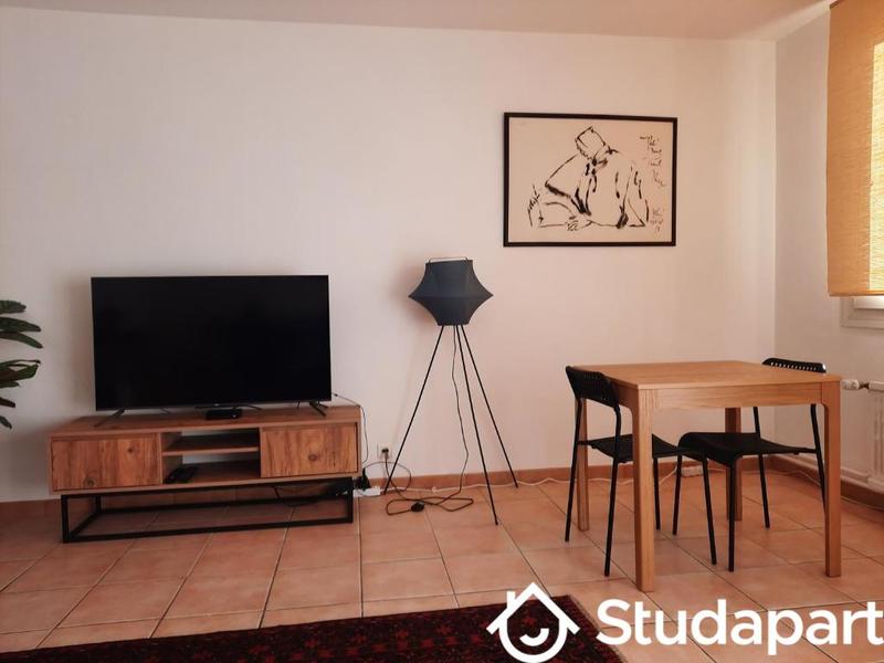 Chambre - 15 m² - 1 pièce