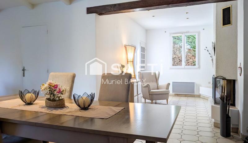 Maison - 121 m² - 6 pièces