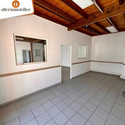 Bureau - 157 m² - 3 pièces