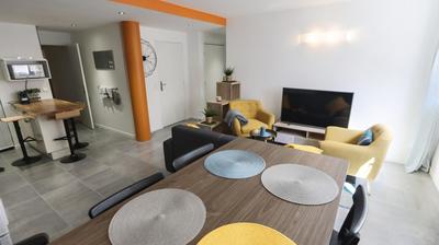 Appartement - 108 m² - 6 pièces