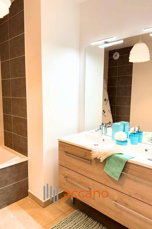 Appartement - 125 m² - 5 pièces