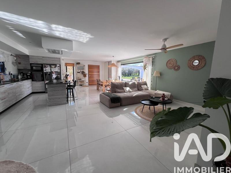 Maison - 132 m² - 5 pièces