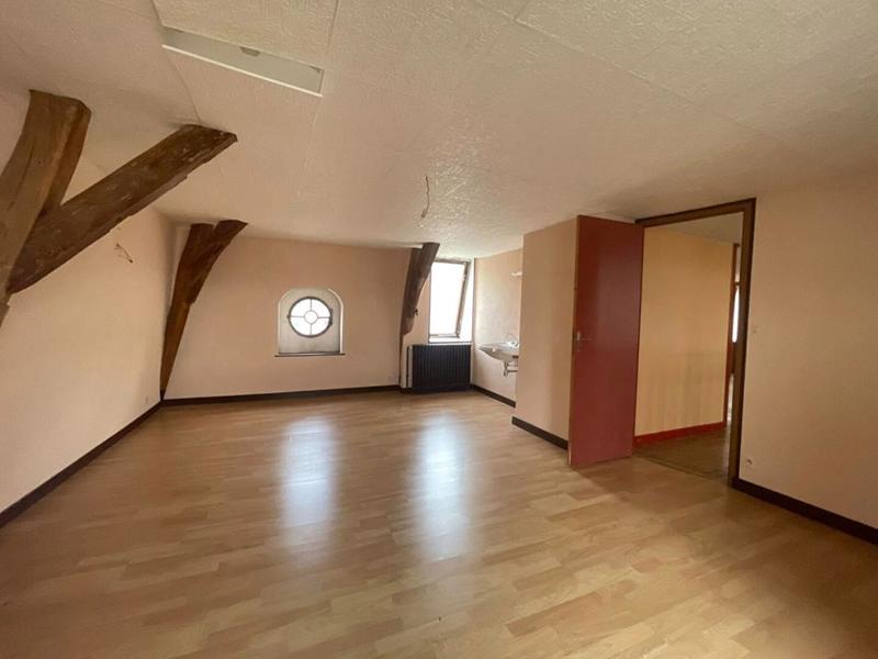Maison - 230 m² - 10 pièces