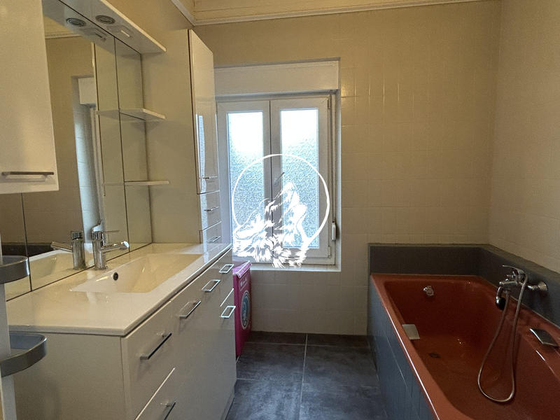 Maison - 87 m² - 4 pièces