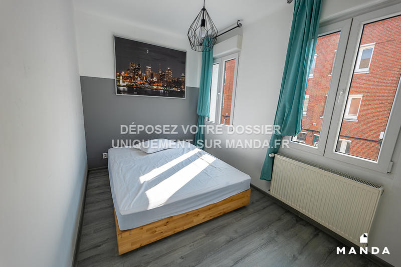 Chambre - 11 m² - 4 pièces