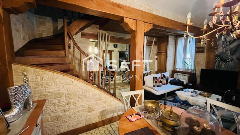 Maison - 244 m² - 8 pièces