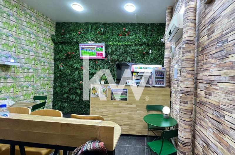 Fonds de commerce - Magasins - 89 m²