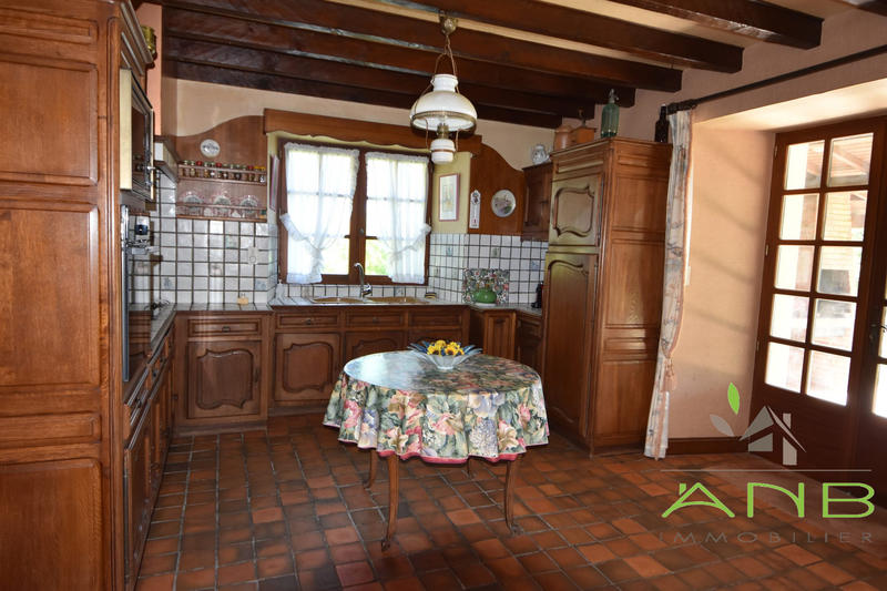 Maison - 332 m² - 8 pièces