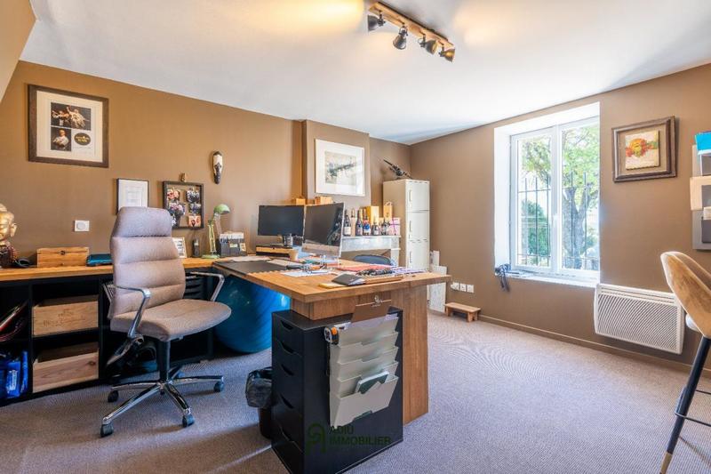 Mas - 340 m² - 7 pièces