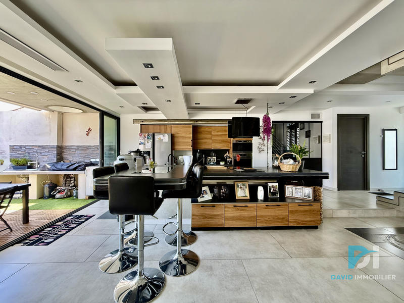 Maison - 153 m² - 6 pièces