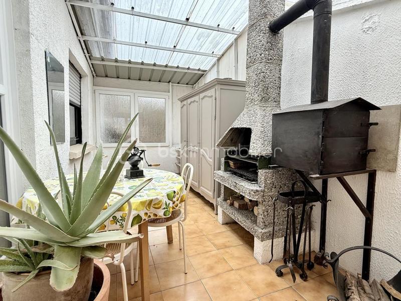 Maison - 239 m² - 11 pièces