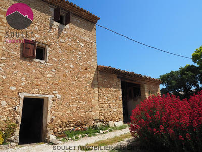 Mas - 300 m² - 12 pièces