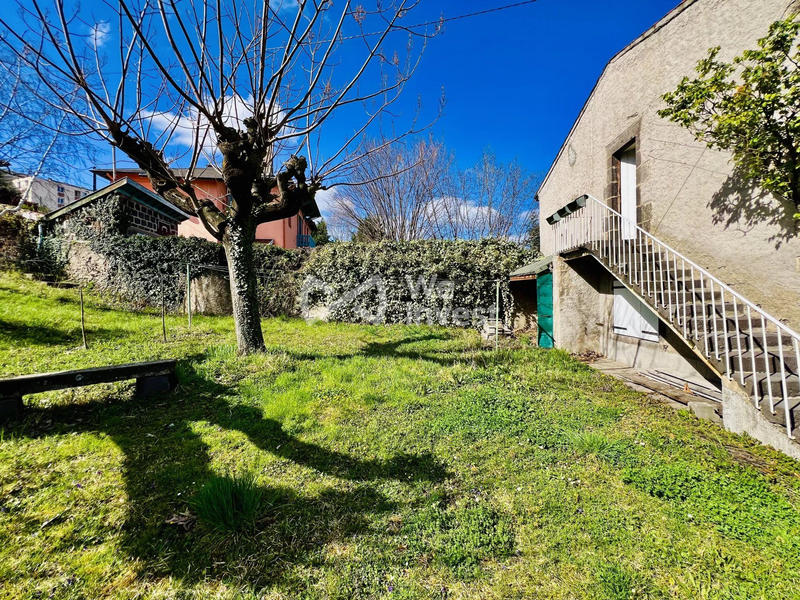 Maison - 92 m² - 5 pièces