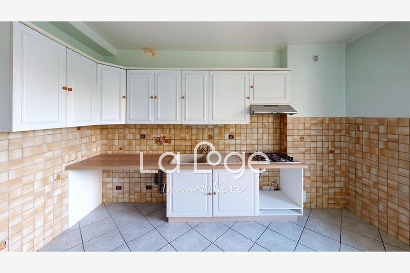 Appartement - 79 m² - 4 pièces