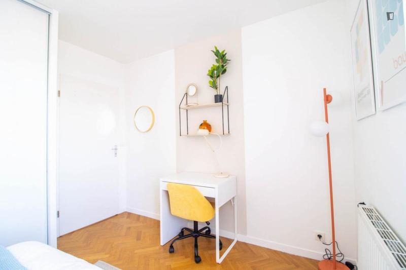 Chambre - 11 m² - 4 pièces