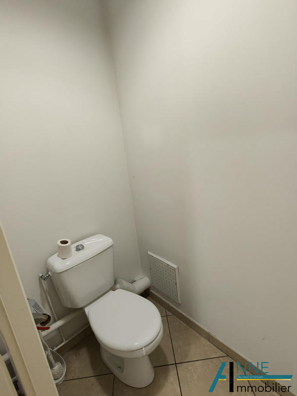 Local commercial - 115 m²