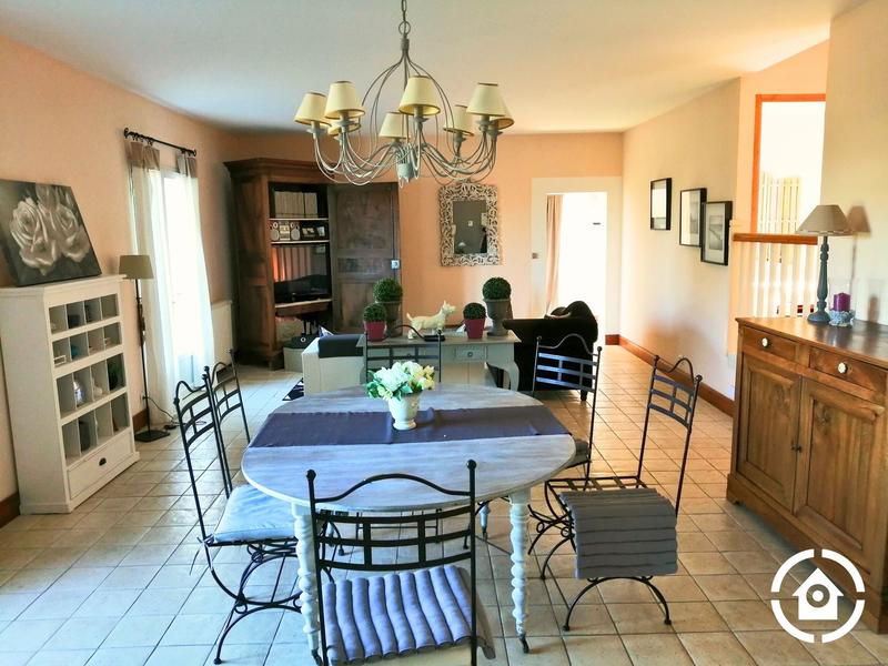 Maison - 143 m² - 6 pièces