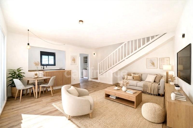 Maison - 90 m² - 5 pièces