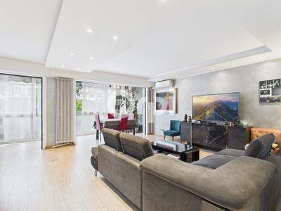 Appartement - 90 m² - 4 pièces