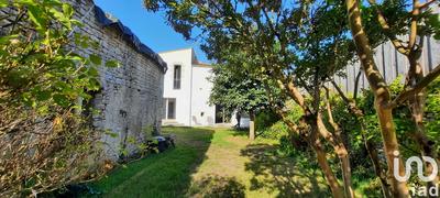 Maison de ville - 295 m² - 7 pièces