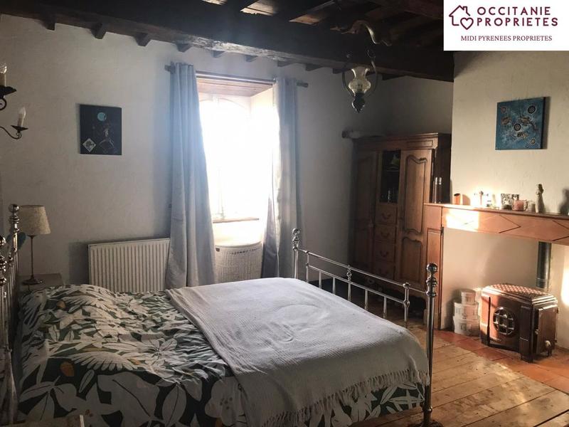 Propriété - 460 m² - 22 pièces