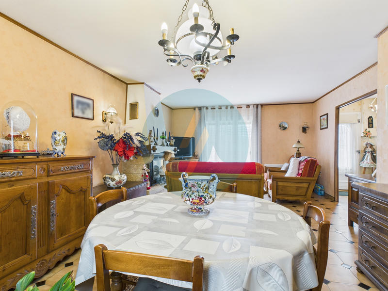 Maison - 105 m² - 4 pièces