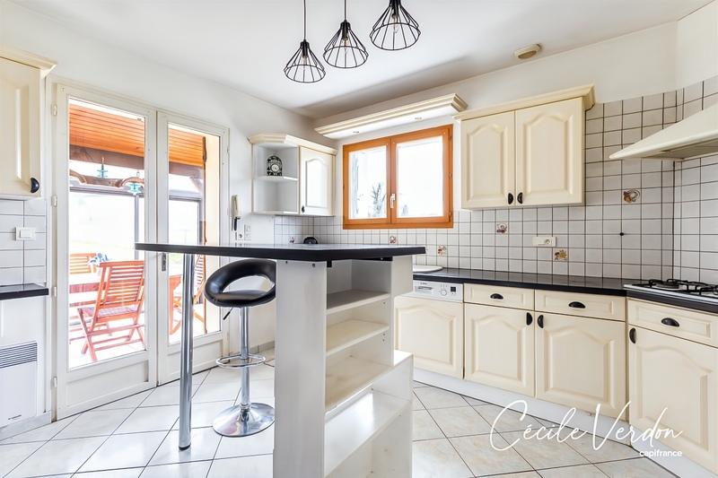 Maison - 117 m² - 7 pièces