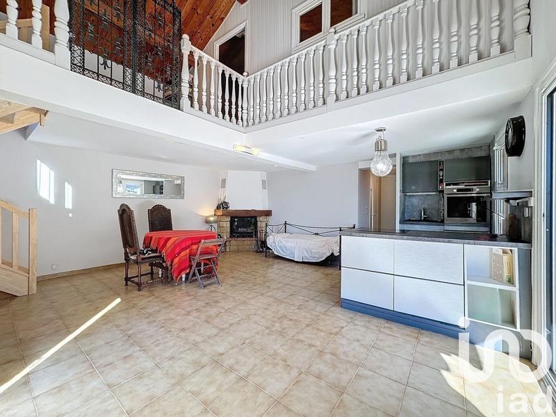 Maison - 96 m² - 4 pièces