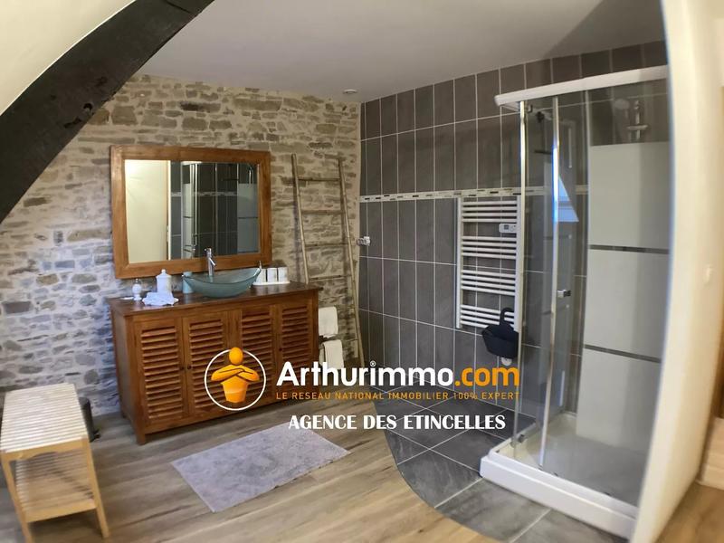 Maison - 278 m² - 8 pièces