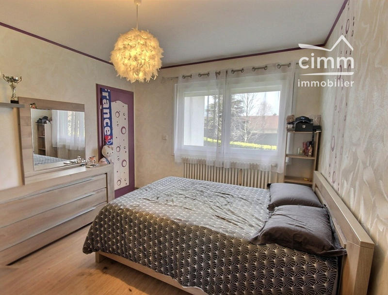 Maison traditionnelle - 135 m² - 6 pièces