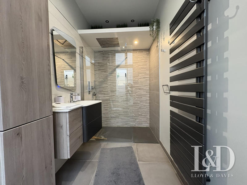 Duplex - 180 m² - 8 pièces