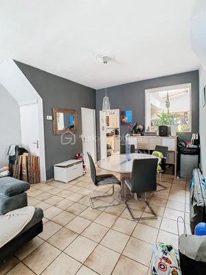 Maison - 114 m² - 6 pièces