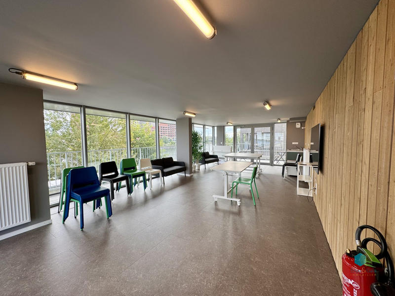 Appartement - 80 m² - 3 pièces