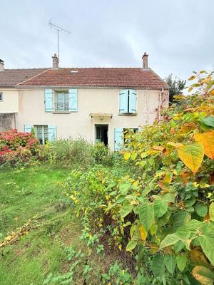 Maison - 95 m² - 5 pièces