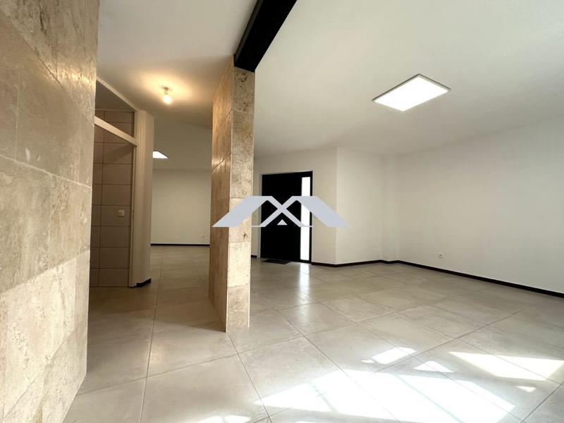 Villa - 200 m² - 7 pièces