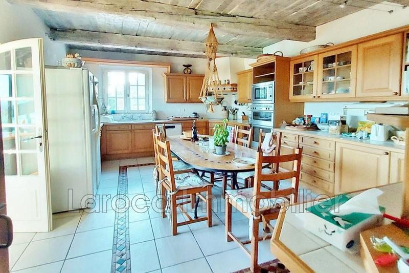 Villa - 260 m² - 7 pièces