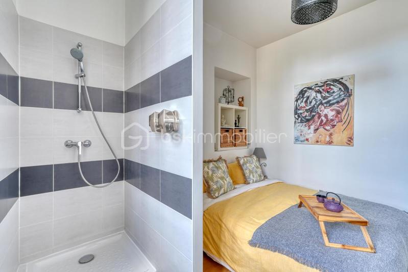 Appartement - 79 m² - 3 pièces