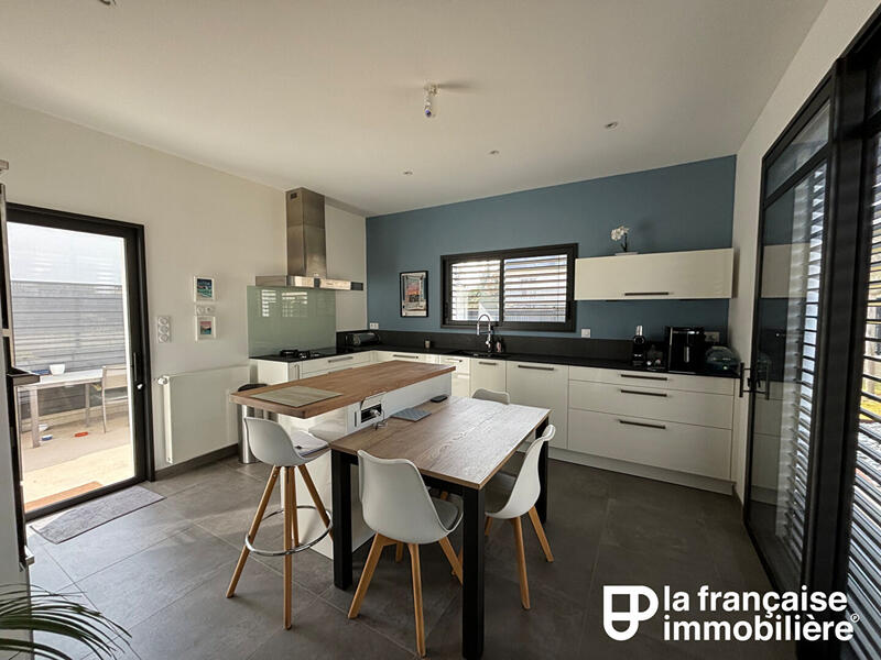 Maison - 105 m² - 6 pièces