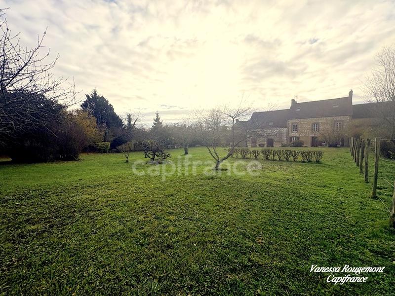 Maison - 225 m² - 8 pièces